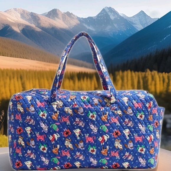 new Vera Bradley XL Travel Duffel Luggage Bag CATNIP CHRISTMAS Cats - Picture 1 of 5